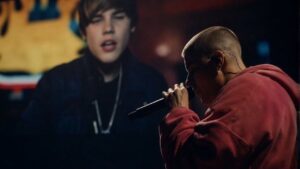 Justin Bieber se apresenta no palco principal do Coachella 2026